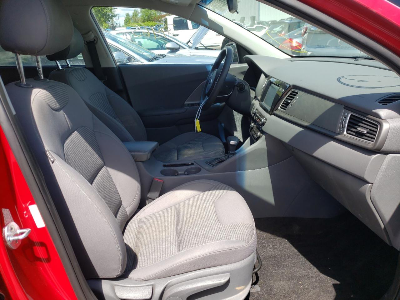 Photo 5 from auction – 2017 KIA NIRO FE with VIN KNDCB3LC9H5069329