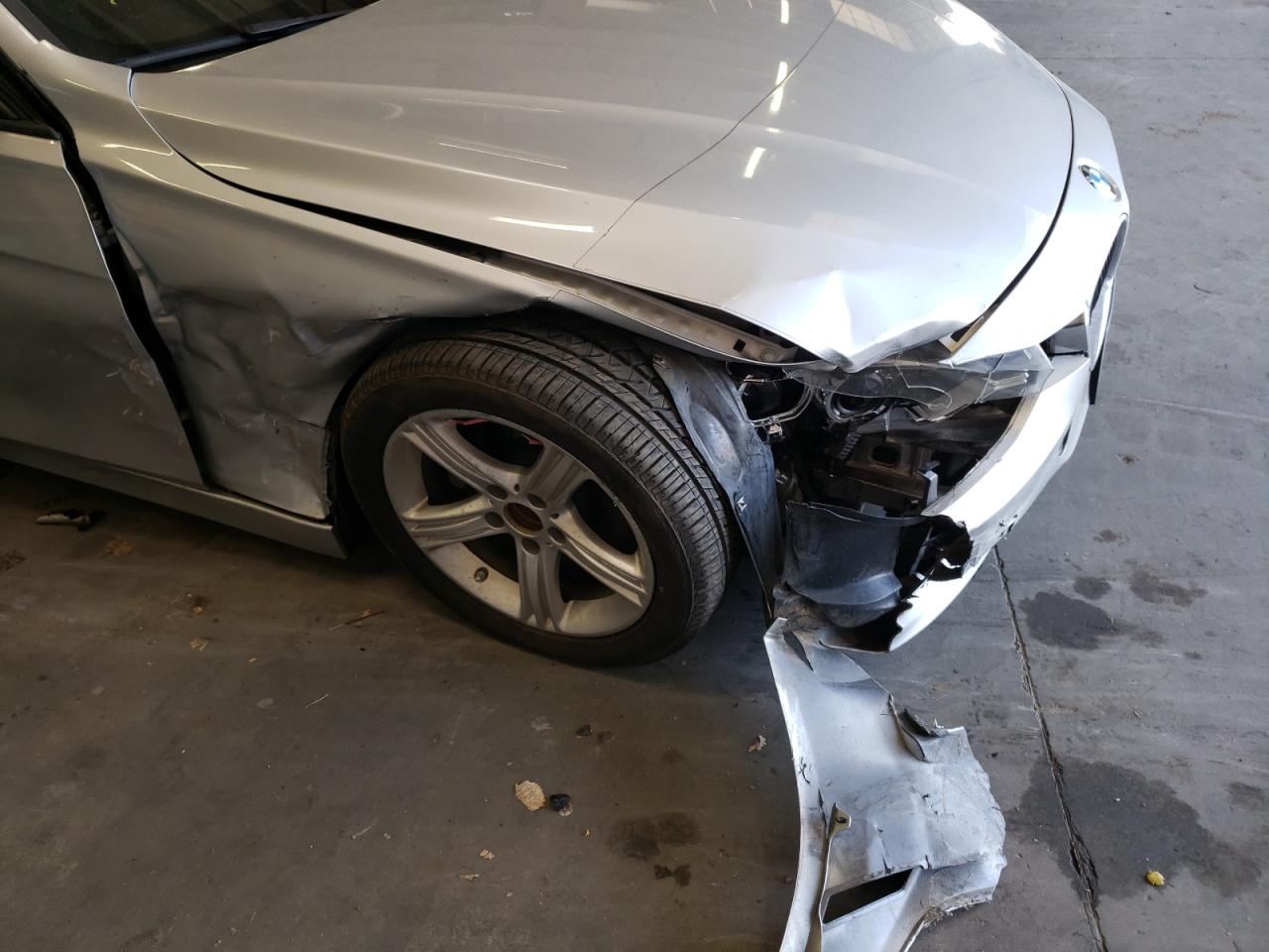 Photo 9 from auction – 2014 BMW 328 XI with VIN WBA3B3C50EJ977556