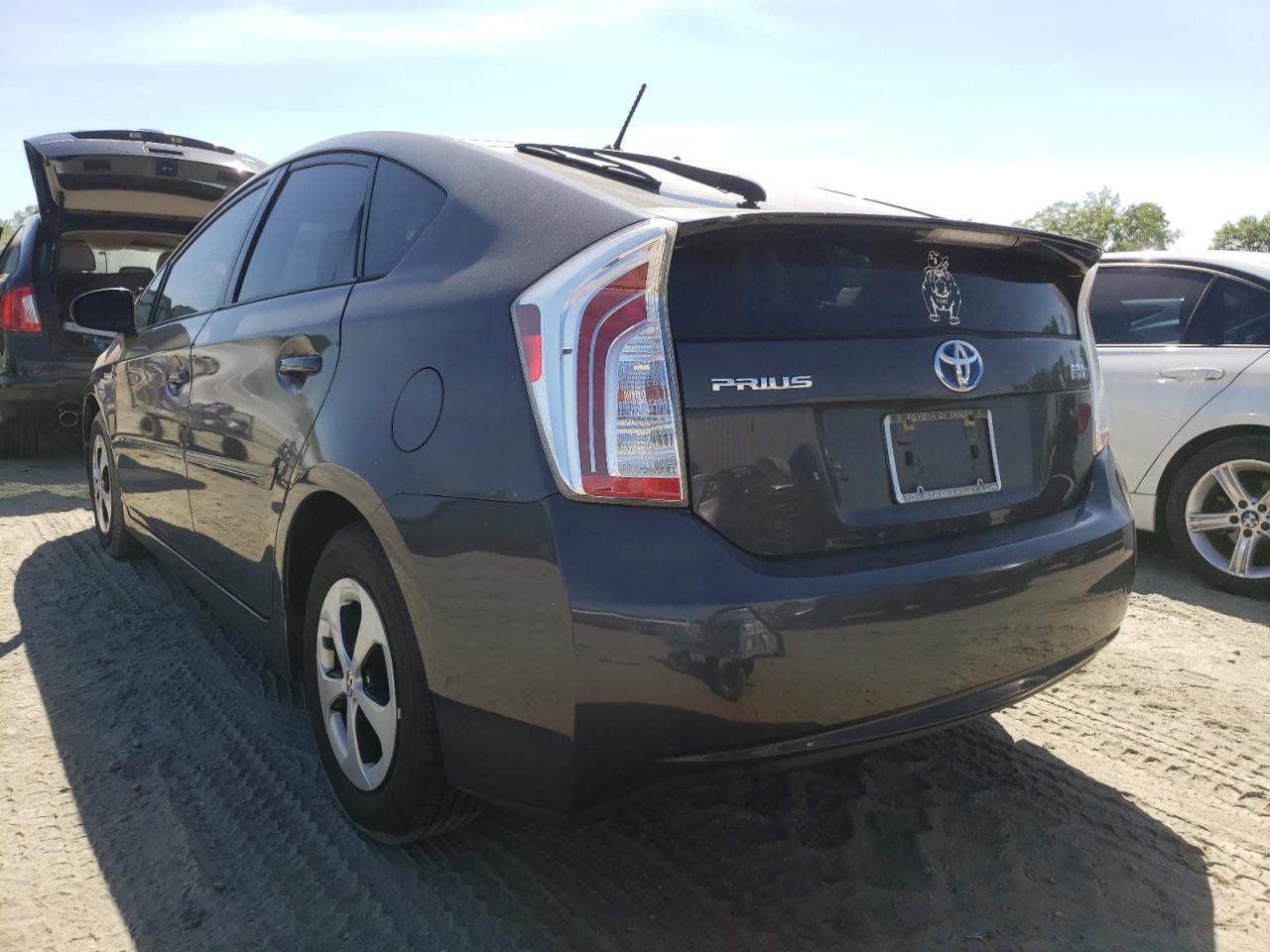 Photo 3 from auction – 2012 TOYOTA PRIUS with VIN JTDKN3DU5C1566713