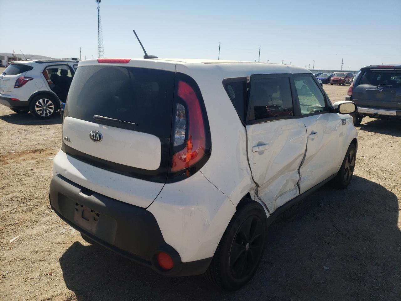 Photo 4 from auction – 2015 KIA SOUL with VIN KNDJN2A20F7177066