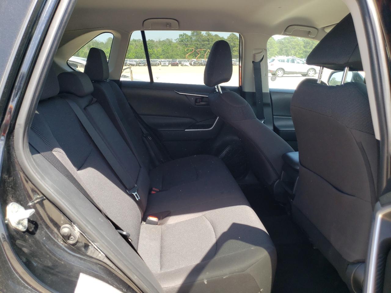 Photo 6 from auction – 2020 TOYOTA RAV4 LE with VIN 2T3H1RFV2LC047958