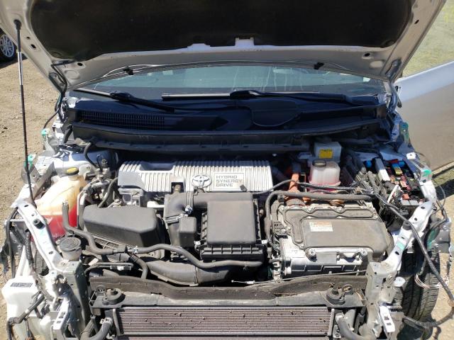 Photo 7 from auction – 2013 TOYOTA PRIUS V with VIN JTDZN3EU4D3274442