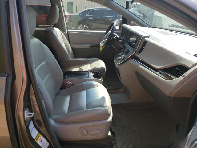Photo 9 from auction – 2015 TOYOTA SIENNA XLE with VIN 5TDDK3DCXFS123201
