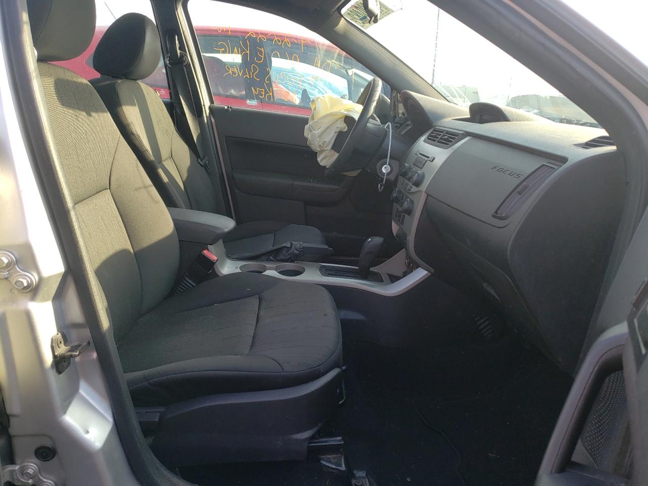 Photo 5 from auction – 2010 FORD FOCUS SE with VIN 1FAHP3FN9AW295493