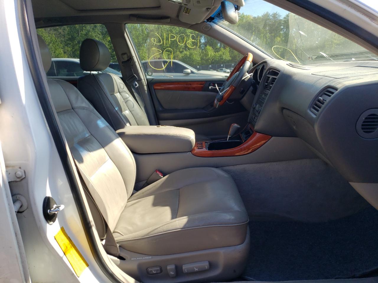 Photo 5 from auction – 2001 LEXUS GS 430 with VIN JT8BL69S610002861