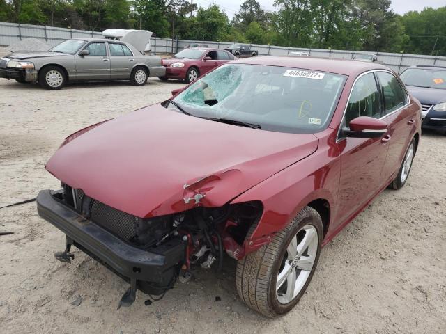 Photo 2 from auction – 2015 VOLKSWAGEN PASSAT S with VIN 1VWAT7A37FC093147