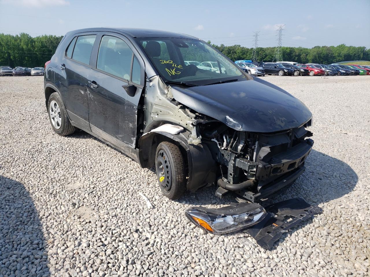 CHEVROLET TRAX LS 2019 with VIN 3GNCJKSB6KL172096 - Photo from auction