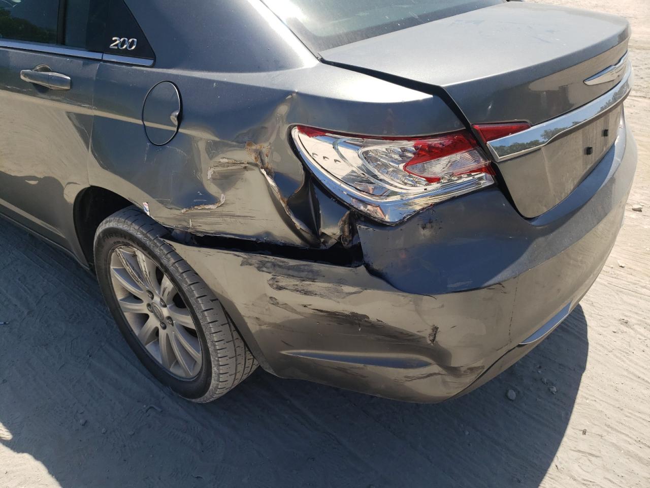 Photo 9 from auction – 2013 CHRYSLER 200 TOURIN with VIN 1C3CCBBB7DN567785