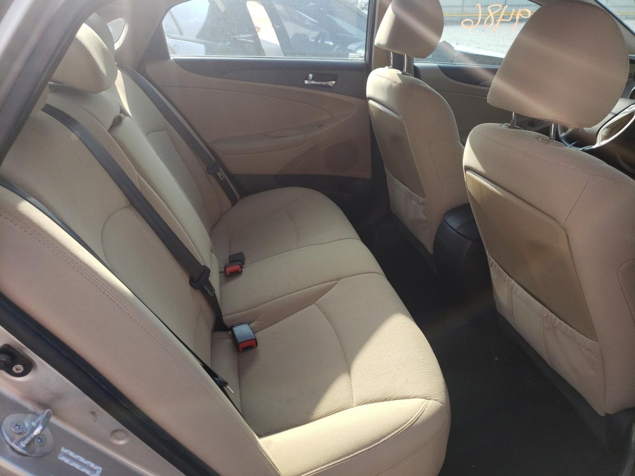 Photo 6 from auction – 2011 HYUNDAI SONATA with VIN 5NPEB4AC6BH016094