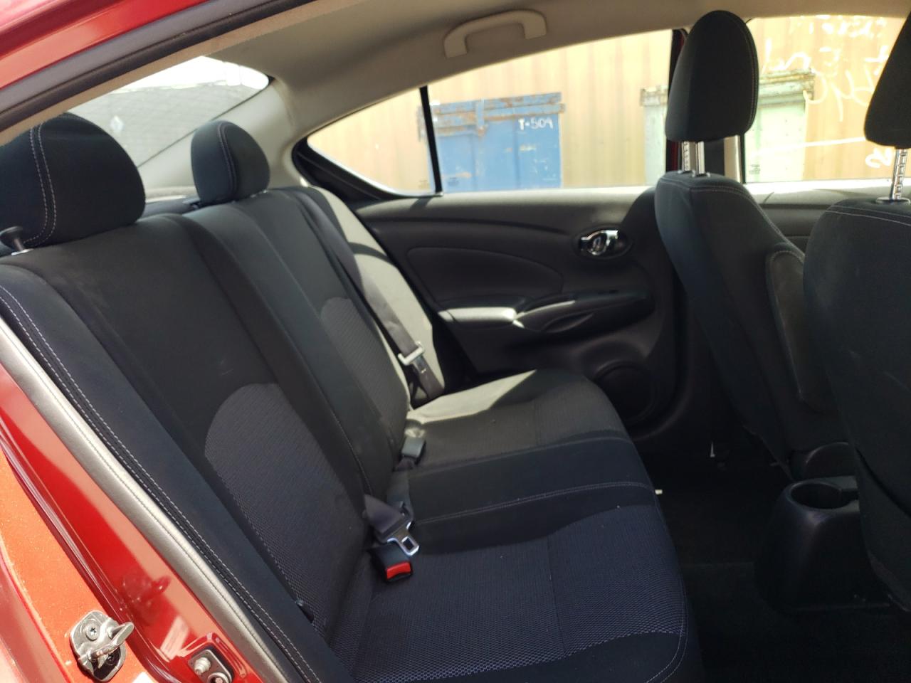 Photo 6 from auction – 2017 NISSAN VERSA S with VIN 3N1CN7AP6HK433588