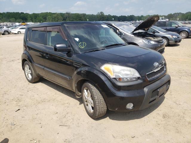 KIA SOUL + 2011 with VIN KNDJT2A28B7237305 - Photo from auction