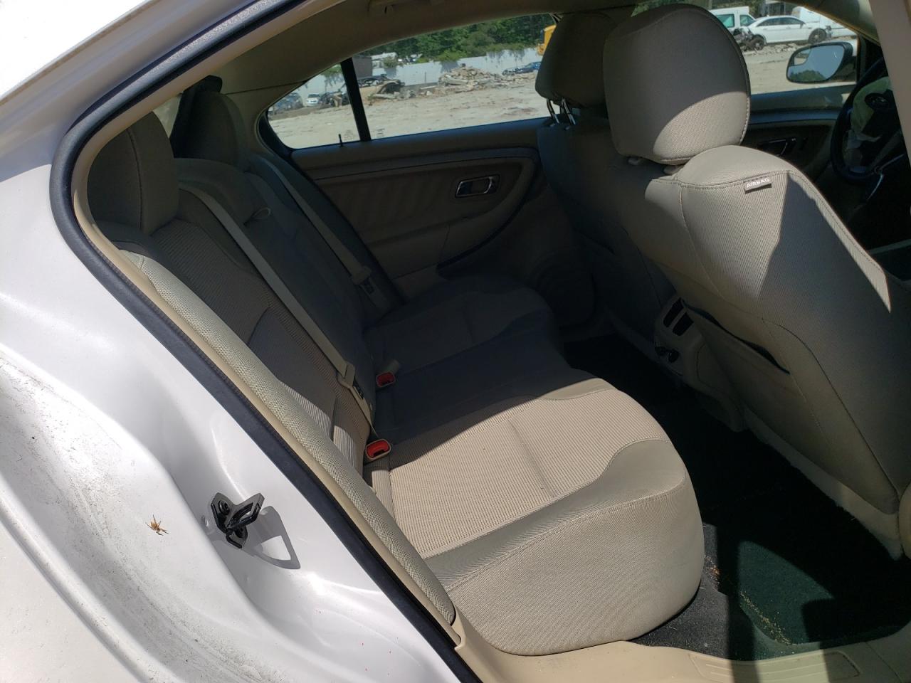 Photo 6 from auction – 2016 FORD TAURUS SEL with VIN 1FAHP2E86GG142305