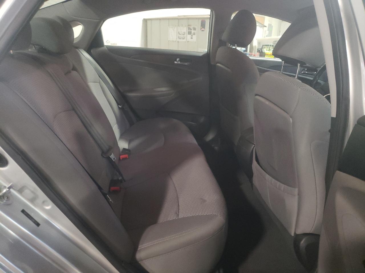 Photo 6 from auction – 2012 HYUNDAI SONATA GLS with VIN 5NPEB4AC6CH469410