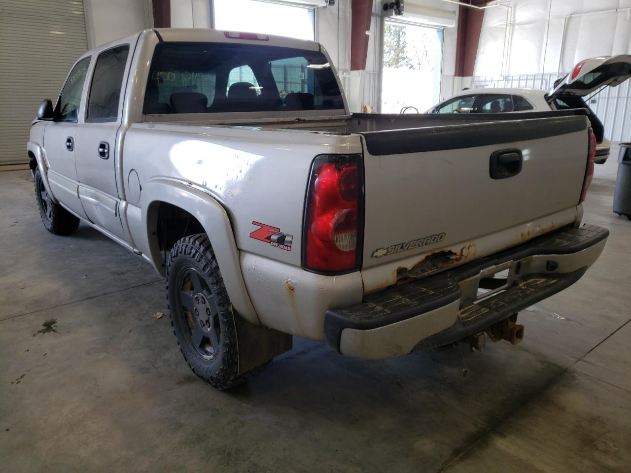 Photo 3 from auction – 2005 CHEVROLET SILVERADO with VIN 2GCEK13T551251667
