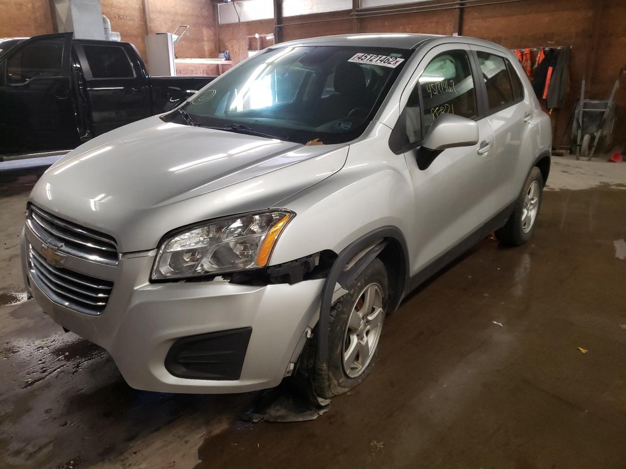 Photo 2 from auction – 2016 CHEVROLET TRAX LS with VIN 3GNCJNSB5GL150891