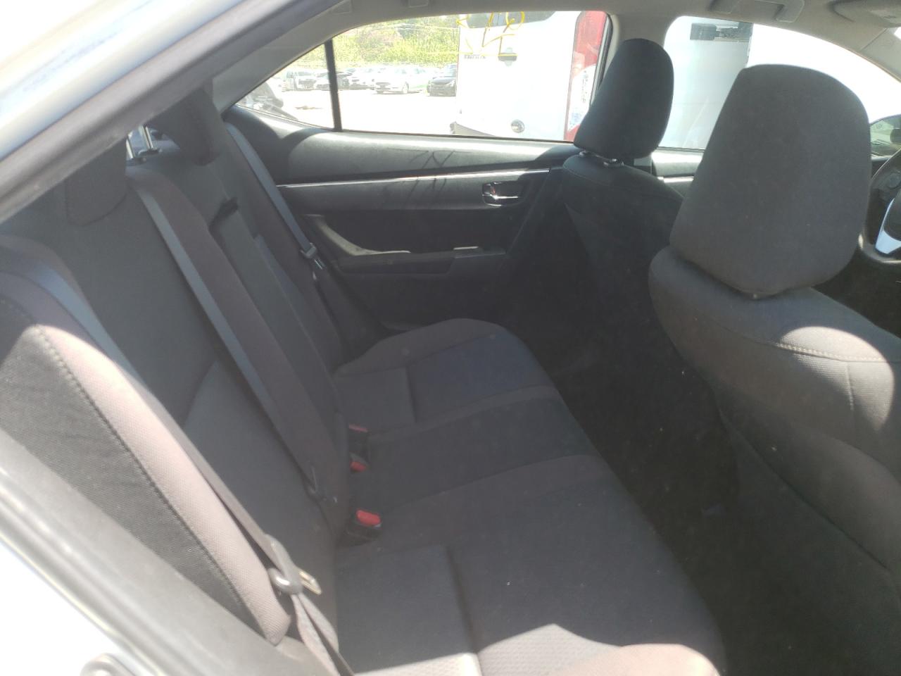 Photo 6 from auction – 2019 TOYOTA COROLLA L with VIN 5YFBURHE4KP939419