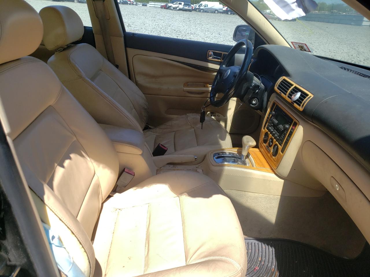 Photo 5 from auction – 2004 VOLKSWAGEN PASSAT GLS with VIN WVWPD63B64E119702