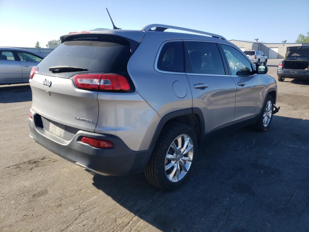 Photo 4 from auction – 2014 JEEP CHEROKEE L with VIN 1C4PJLDS5EW129770