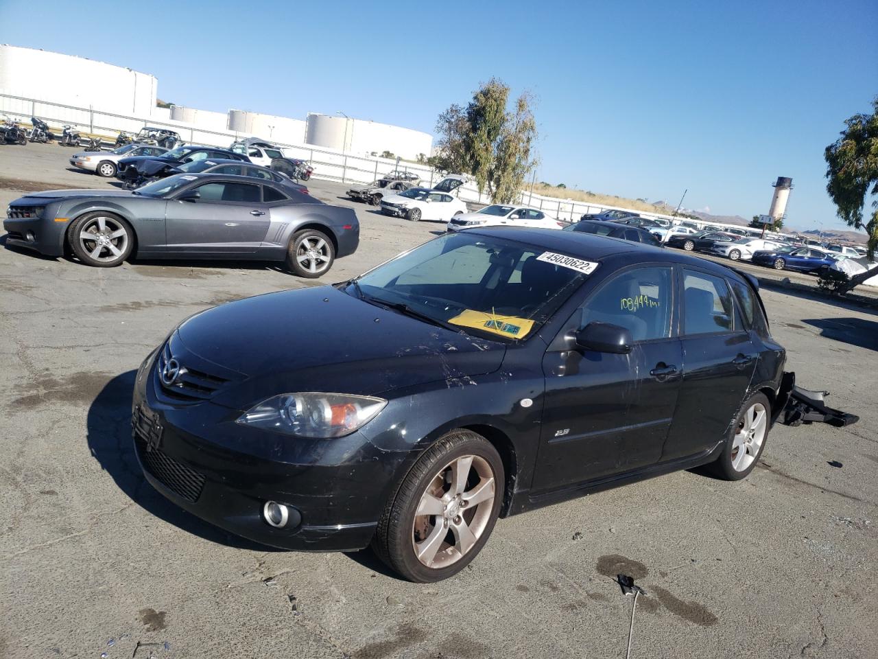 Photo 2 from auction – 2004 MAZDA 3 HATCHBAC with VIN JM1BK343441188580