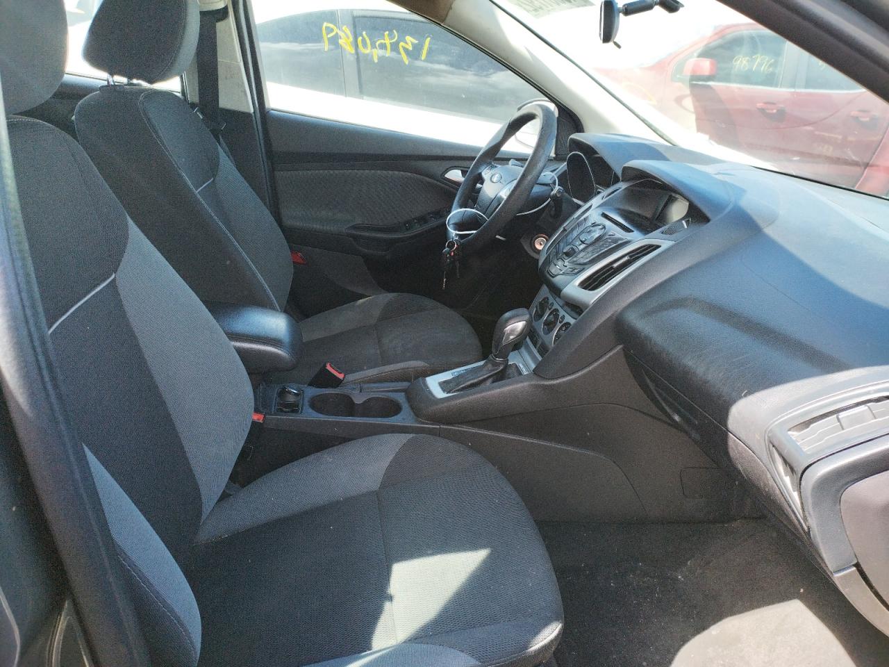 Photo 5 from auction – 2014 FORD FOCUS SE with VIN 1FADP3K21EL239629
