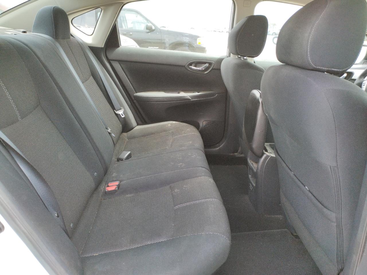 Photo 6 from auction – 2017 NISSAN SENTRA S with VIN 3N1AB7AP2HY266529