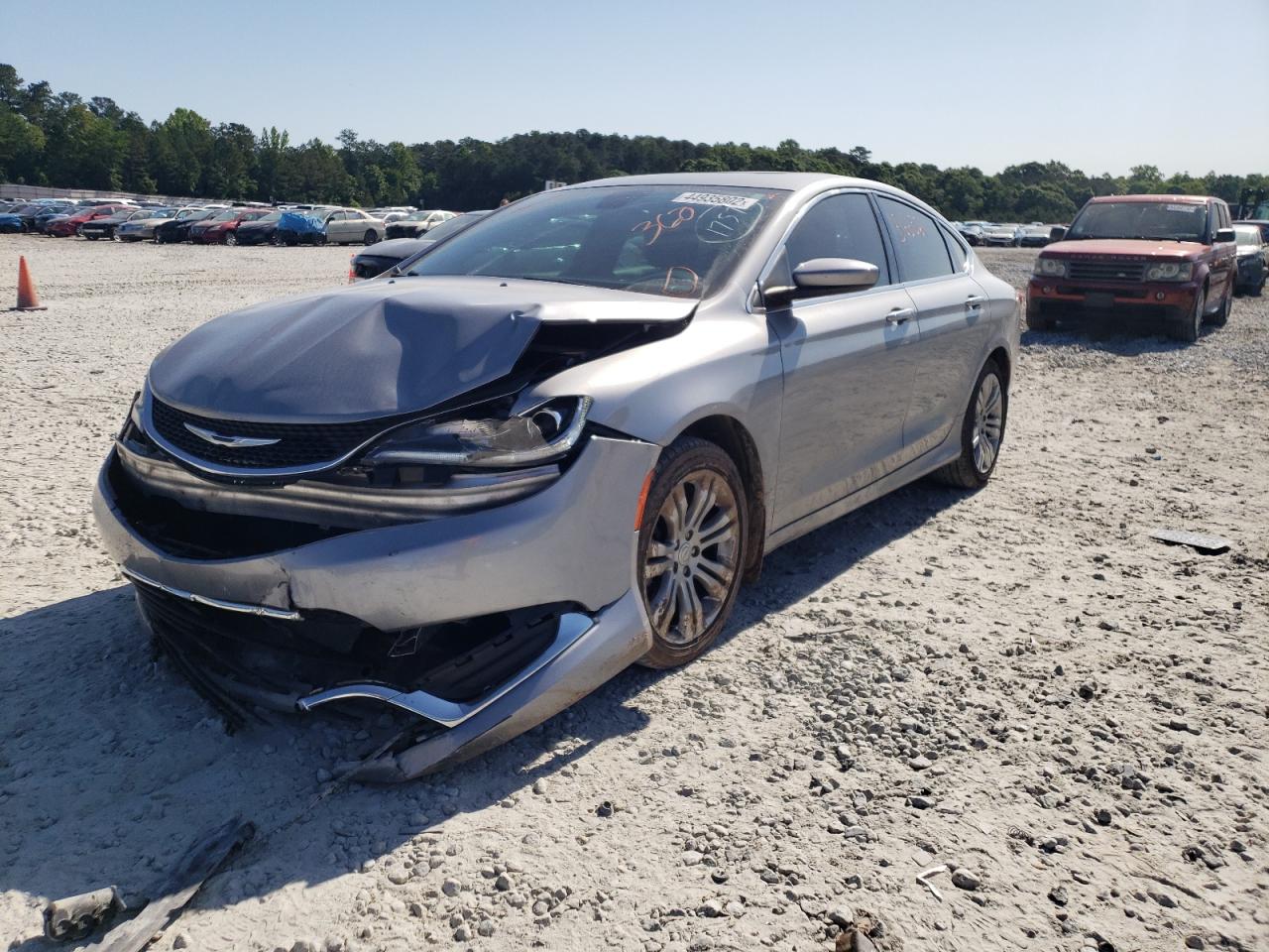 Photo 2 from auction – 2015 CHRYSLER 200 LIMITE with VIN 1C3CCCABXFN672962