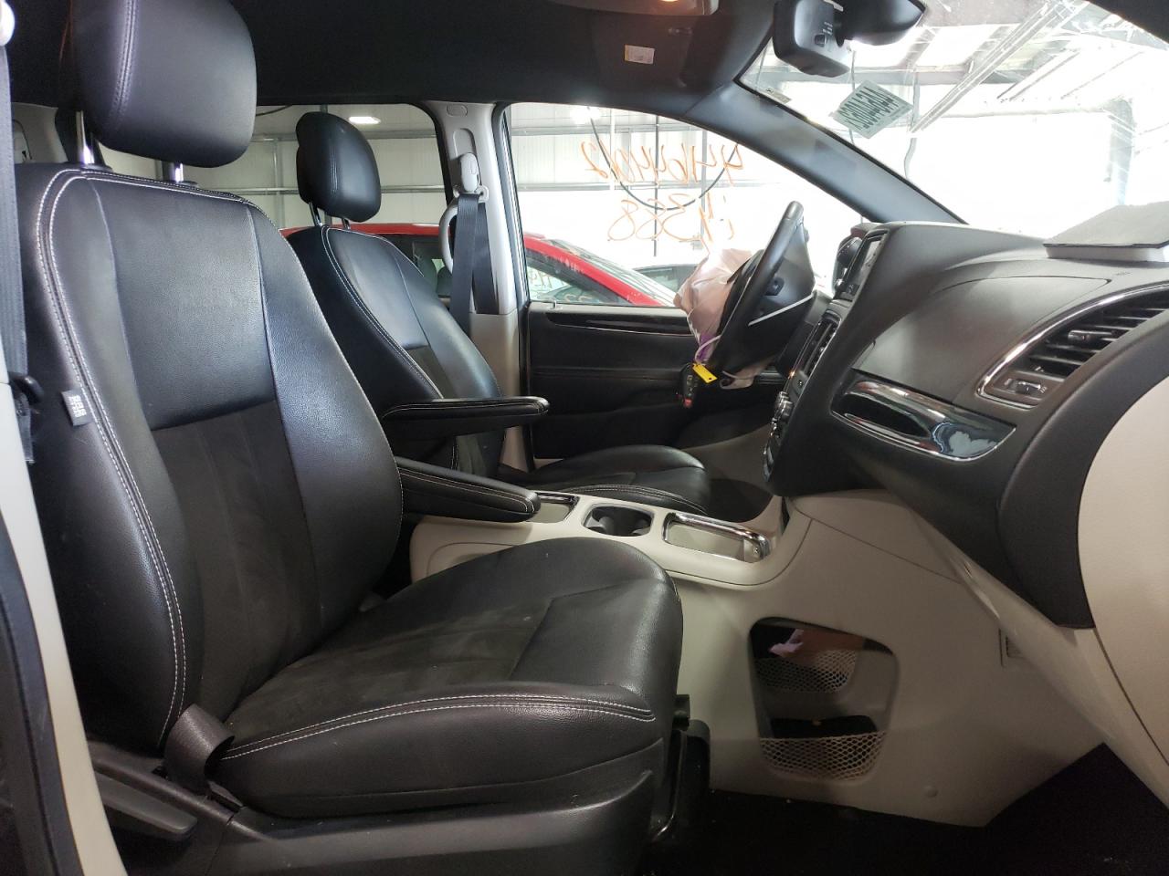 Photo 5 from auction – 2019 DODGE GRAND CARA with VIN 2C4RDGCG4KR519848