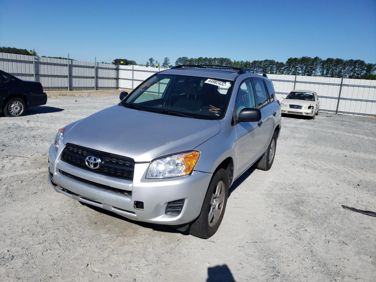 Photo 2 from auction – 2010 TOYOTA RAV4 with VIN JTMZF4DV6A5014699