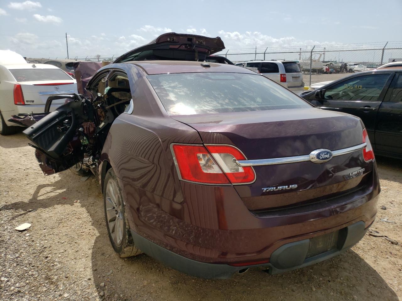 Foto 3 de la subasta – 2011 FORD TAURUS LIM con VIN 1FAHP2FWXBG113038