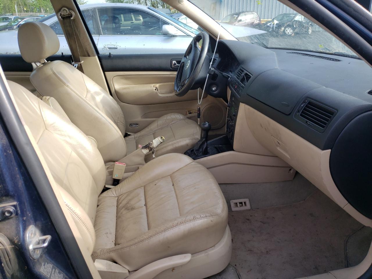 Photo 5 from auction – 2002 VOLKSWAGEN JETTA GLS with VIN 3VWSP69M42M111824