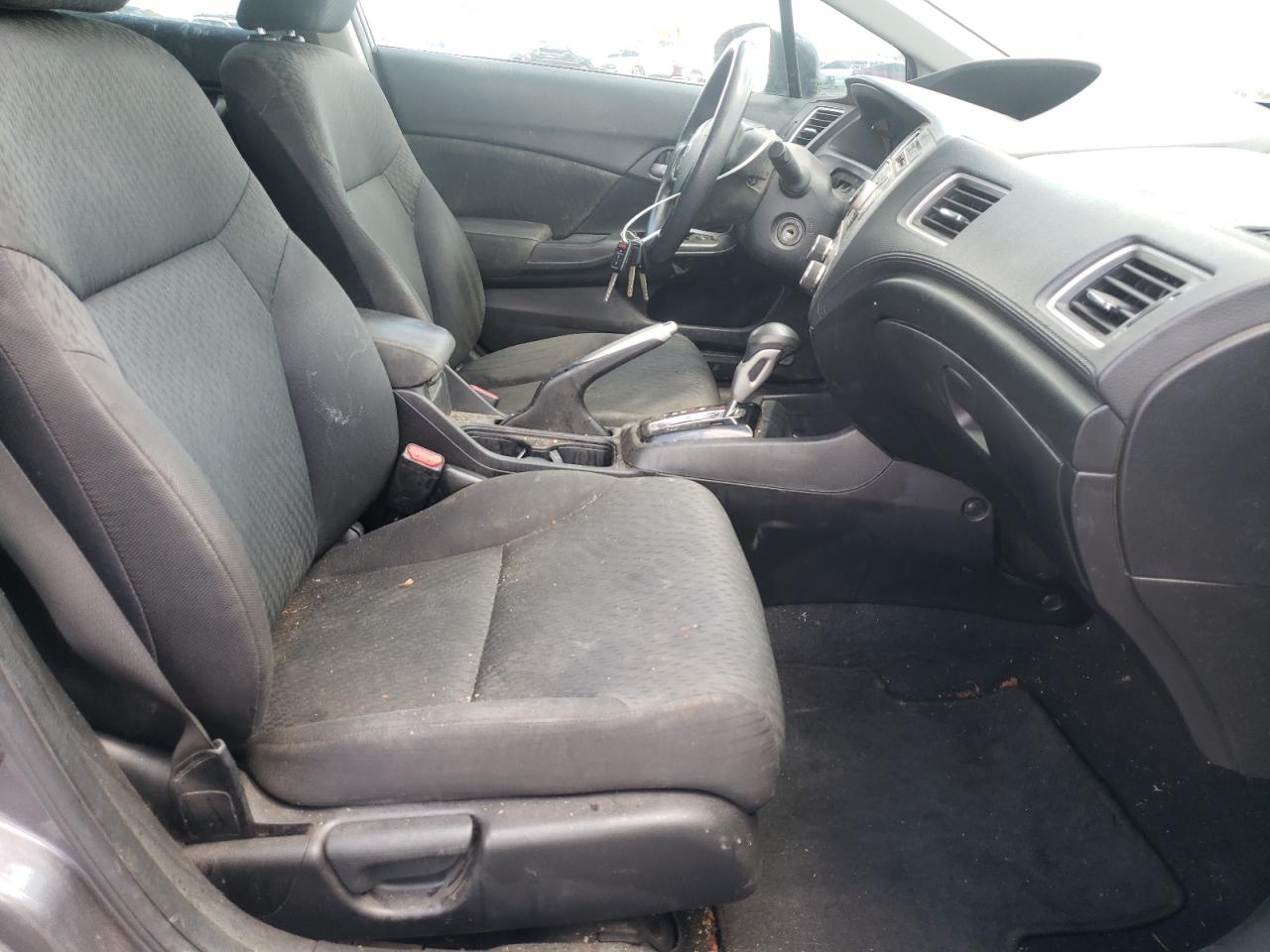 Photo 5 from auction – 2015 HONDA CIVIC LX with VIN 2HGFB2F58FH514297