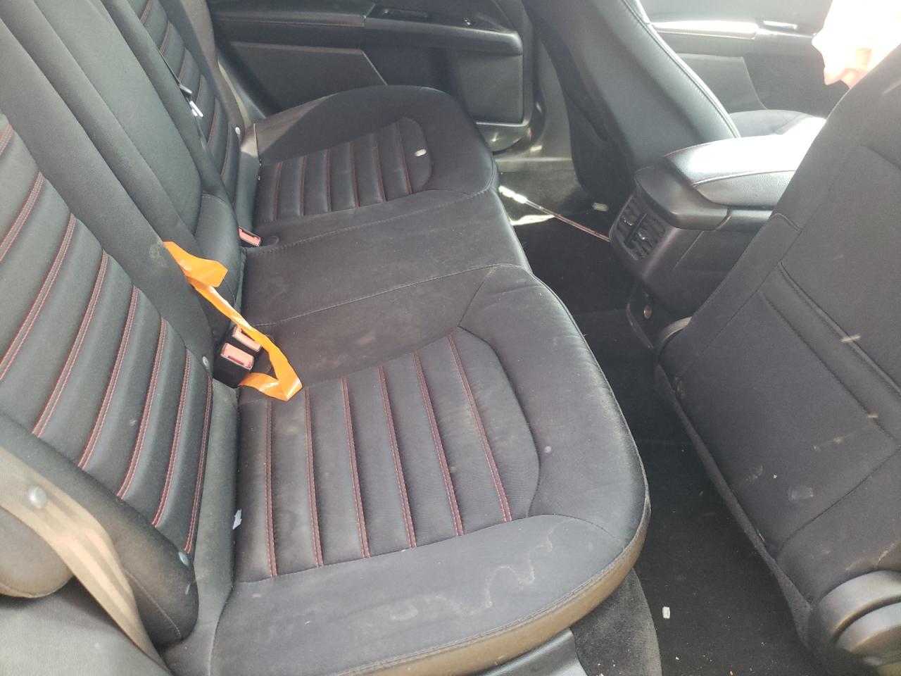 Photo 6 from auction – 2014 FORD FUSION SE with VIN 3FA6P0H72ER389759
