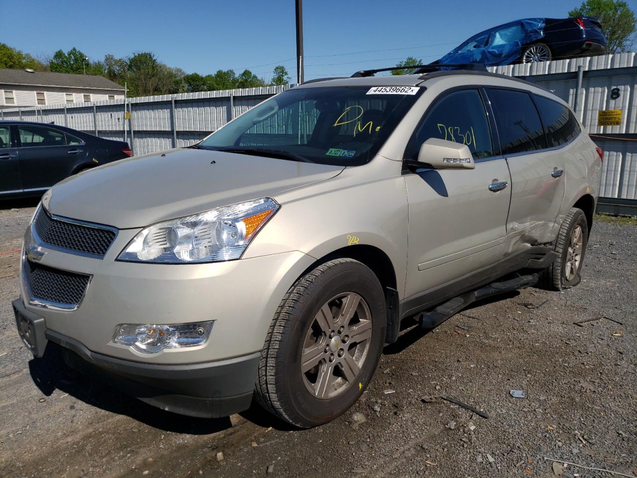 Photo 2 from auction – 2011 CHEVROLET TRAVERSE L with VIN 1GNKRGED9BJ167139