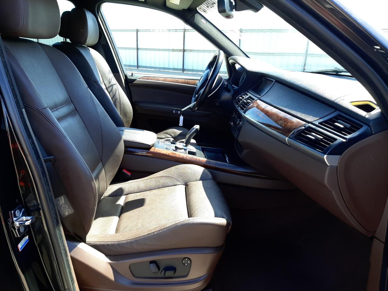 Photo 5 from auction – 2008 BMW X5 3.0I with VIN 5UXFE43538L019712