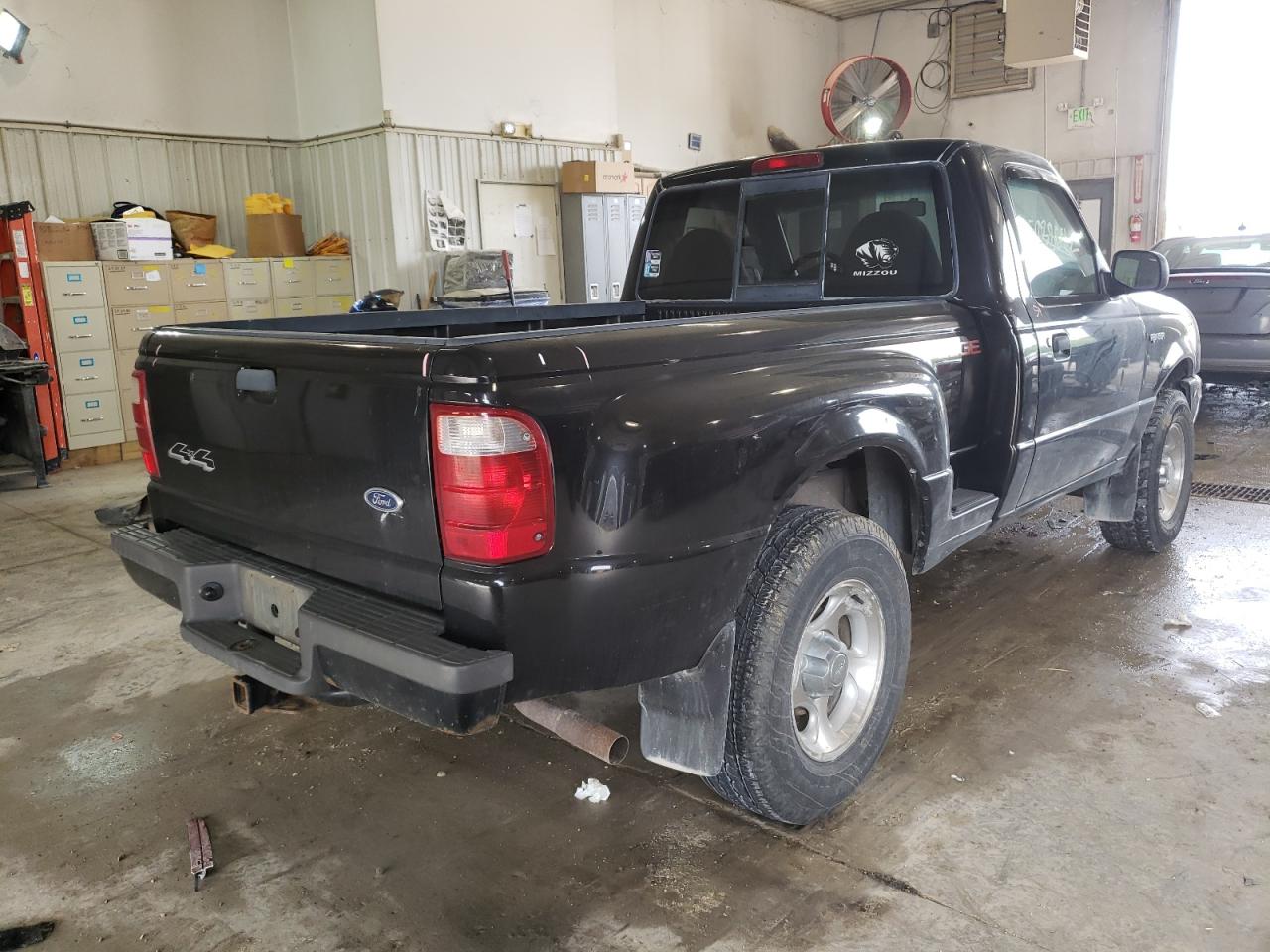 Photo 4 from auction – 2002 FORD RANGER with VIN 1FTYR11U42TA32001