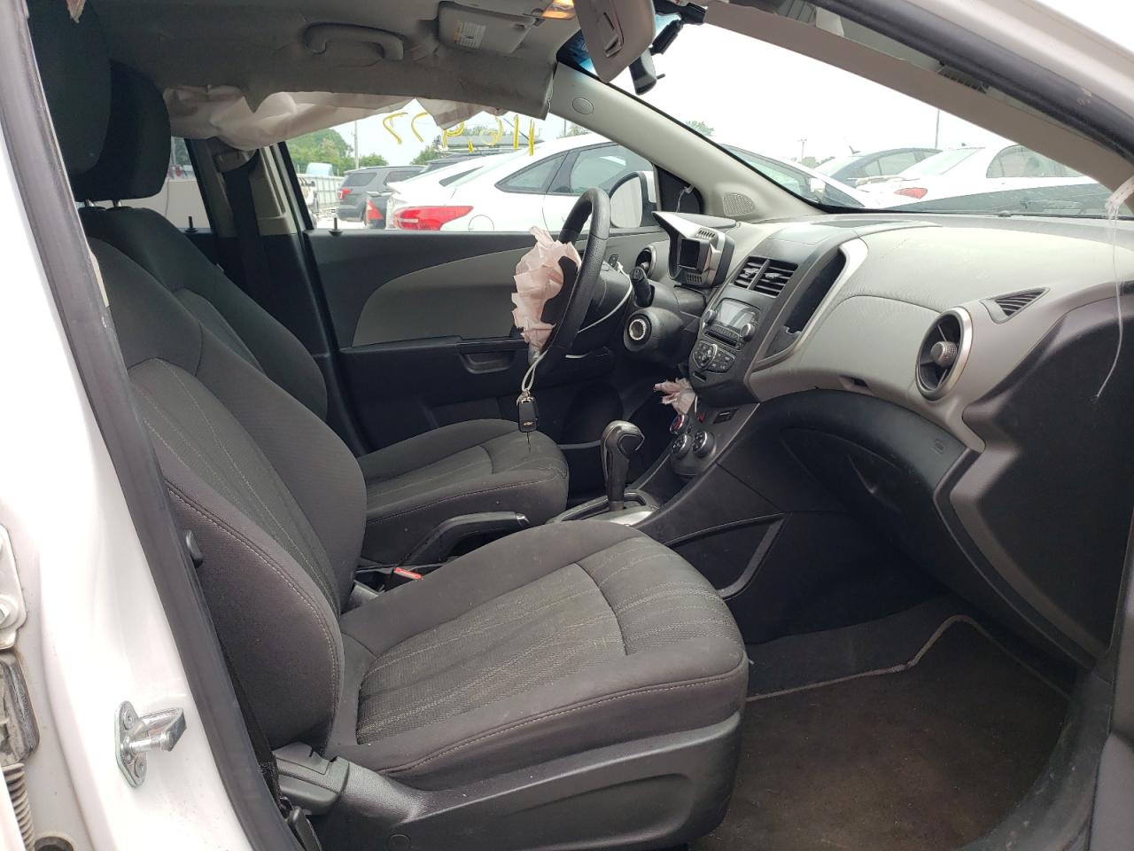 Photo 5 from auction – 2015 CHEVROLET SONIC LT with VIN 1G1JC6SH3F4191294
