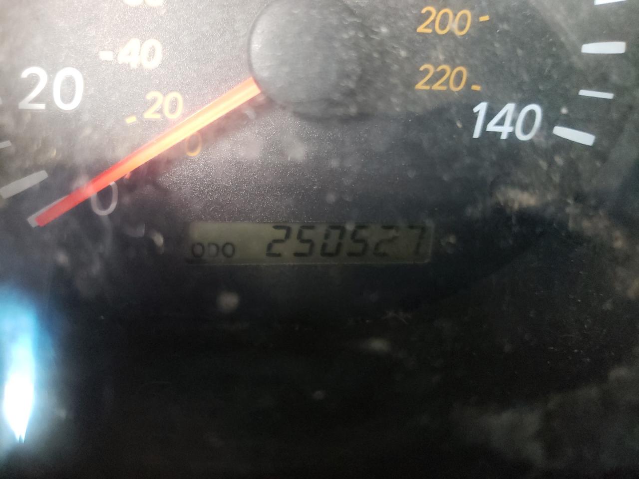 Photo 8 from auction – 2003 TOYOTA HIGHLANDER with VIN JTEHD21A530021470