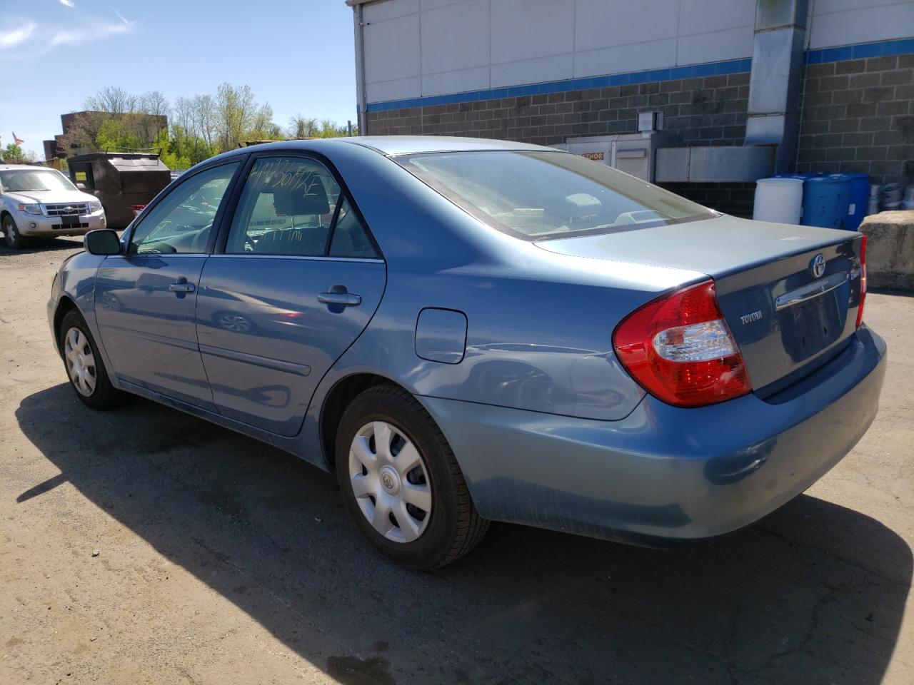 Photo 3 from auction – 2004 TOYOTA CAMRY LE with VIN 4T1BE32K94U814314