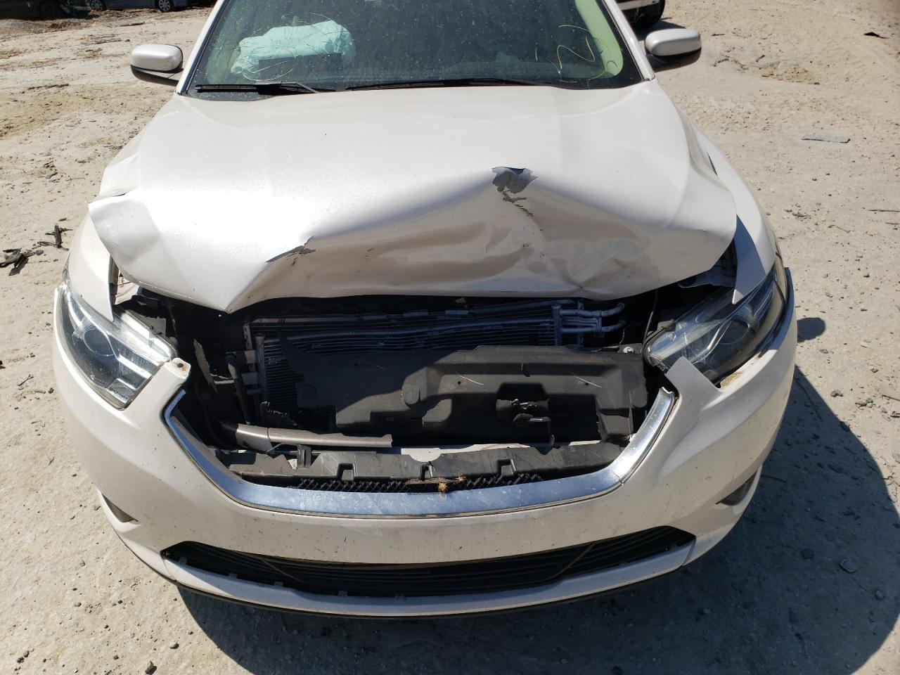 Photo 9 from auction – 2016 FORD TAURUS SEL with VIN 1FAHP2E86GG142305