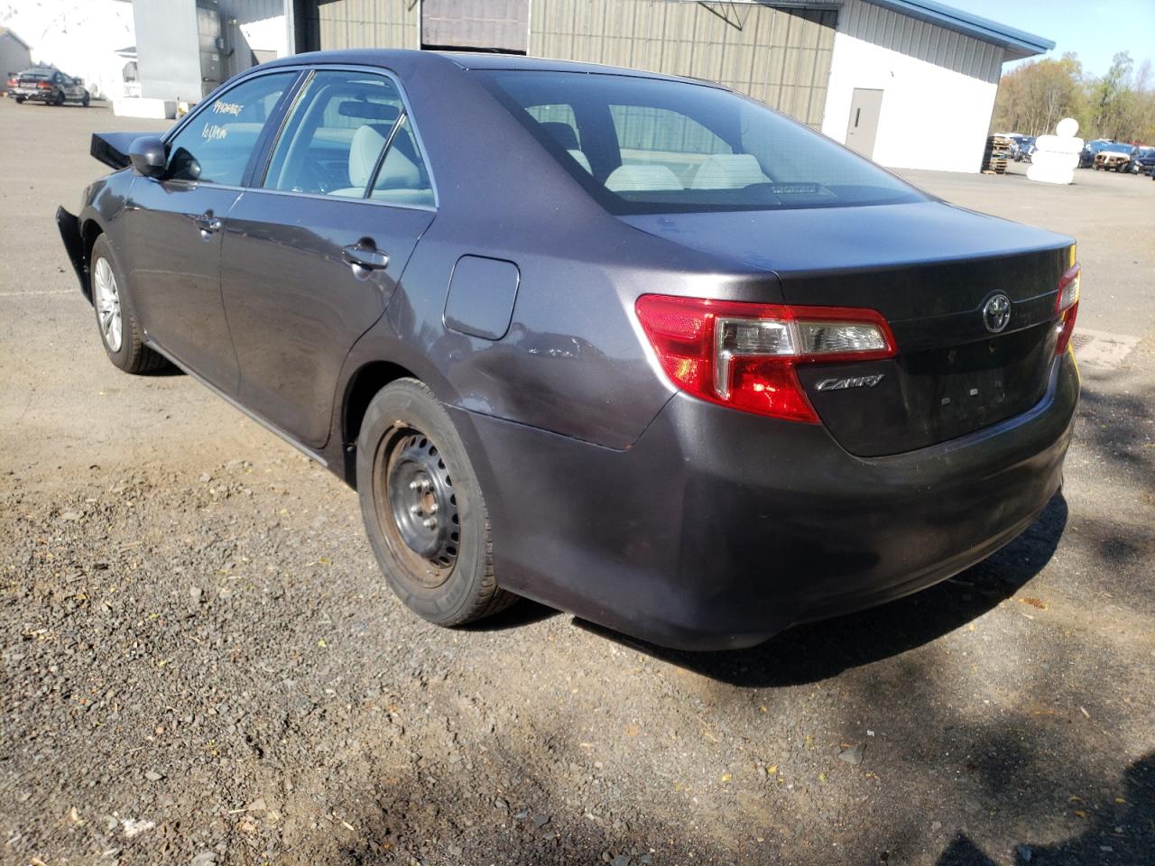 Photo 3 from auction – 2014 TOYOTA CAMRY L with VIN 4T1BF1FK0EU422772