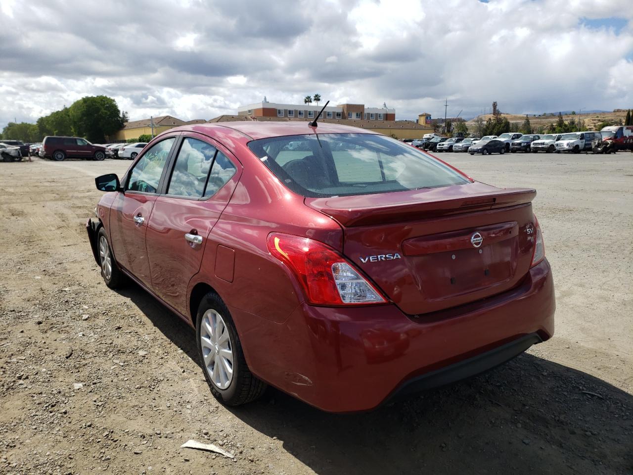 Photo 3 from auction – 2017 NISSAN VERSA S with VIN 3N1CN7AP6HK433588