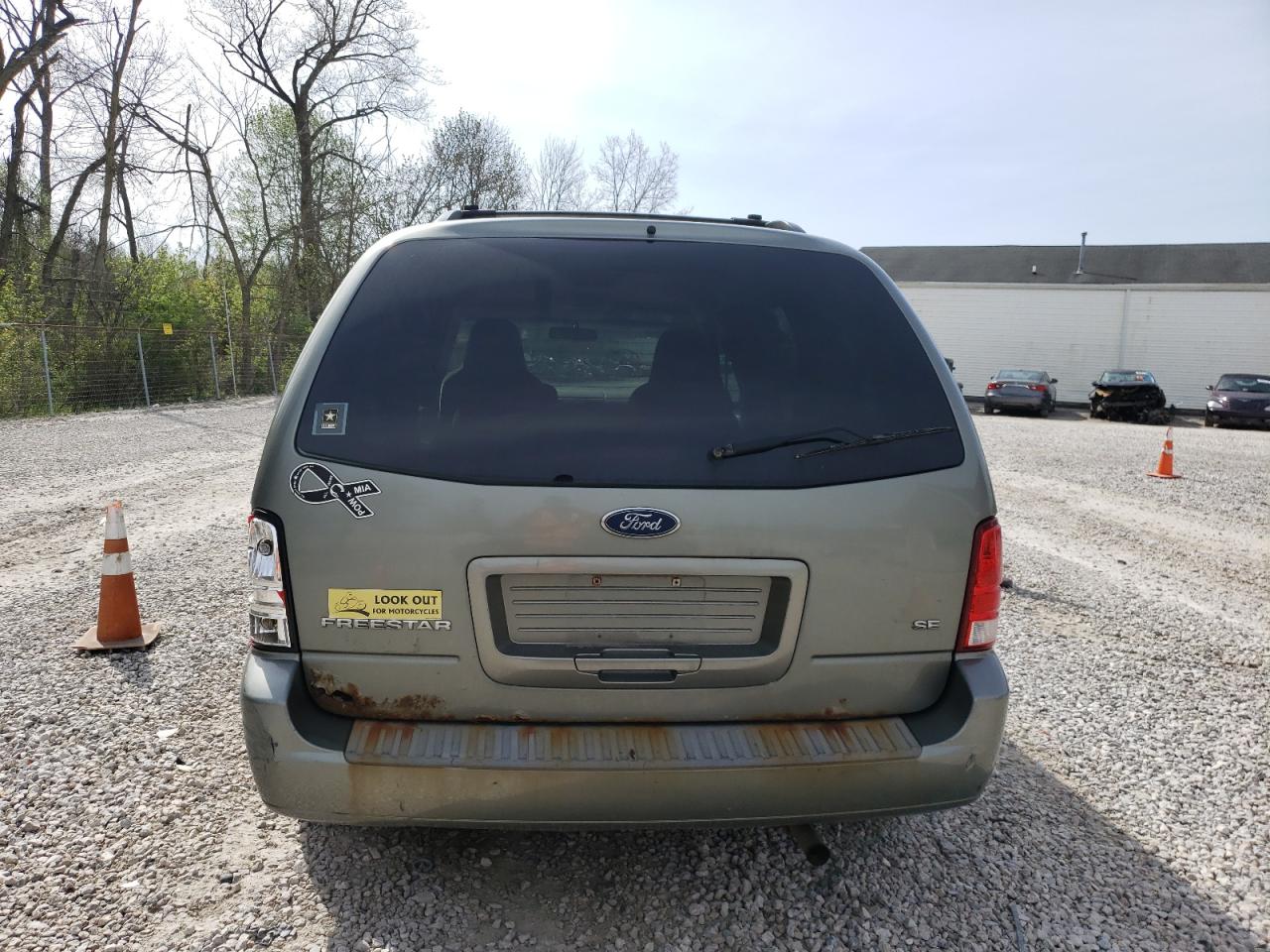Photo 9 from auction – 2004 FORD FREESTAR S with VIN 2FMZA51614BA08225
