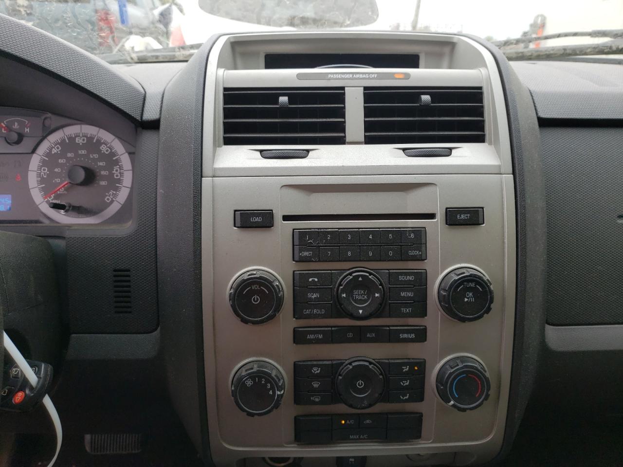 Photo 9 from auction – 2009 FORD ESCAPE XLT with VIN 1FMCU93G69KB38637