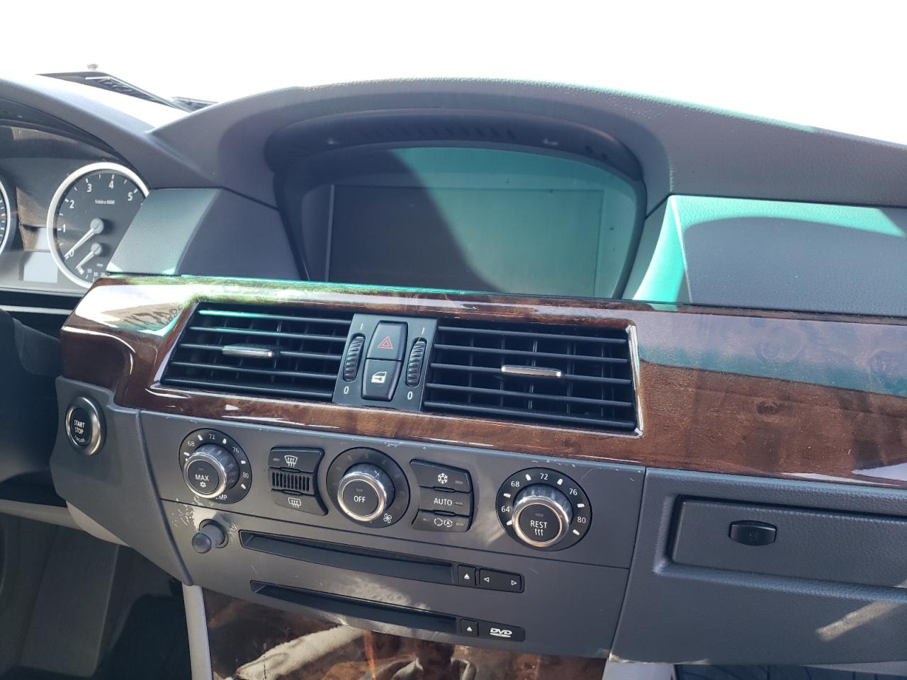 Photo 9 from auction – 2007 BMW 530 I with VIN WBANE73557CM51311