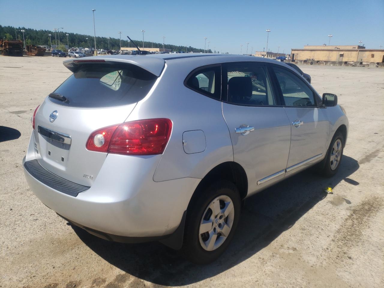 Photo 4 from auction – 2012 NISSAN ROGUE S with VIN JN8AS5MV2CW712291