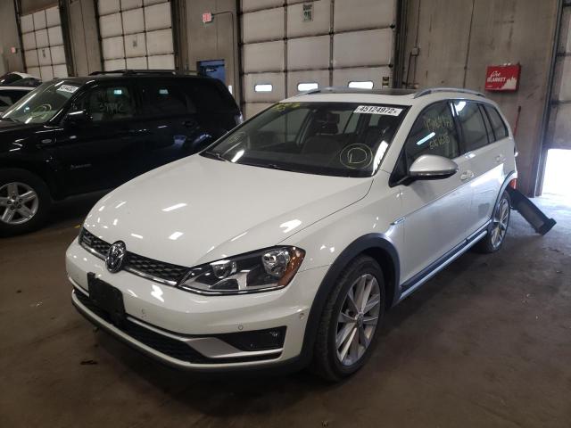 Photo 2 from auction – 2017 VOLKSWAGEN GOLF ALLTR with VIN 3VWH17AUXHM507908