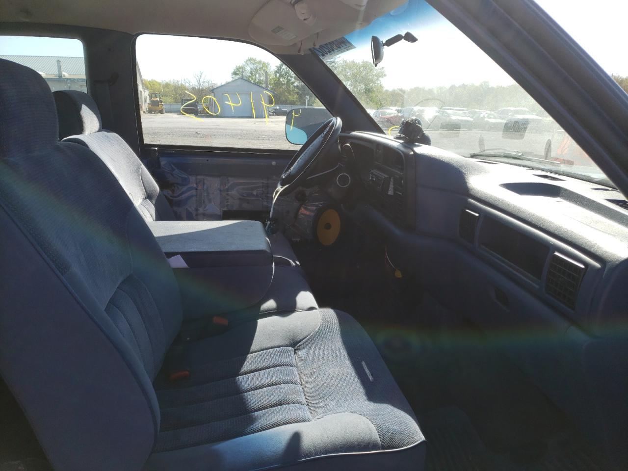 Photo 5 from auction – 1995 DODGE RAM 1500 with VIN 3B7HC13YXSM151655