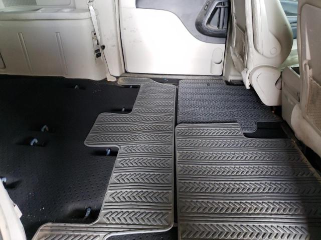 Photo 6 from auction – 2015 CHRYSLER TOWN & COU with VIN 2C4RC1BGXFR562680