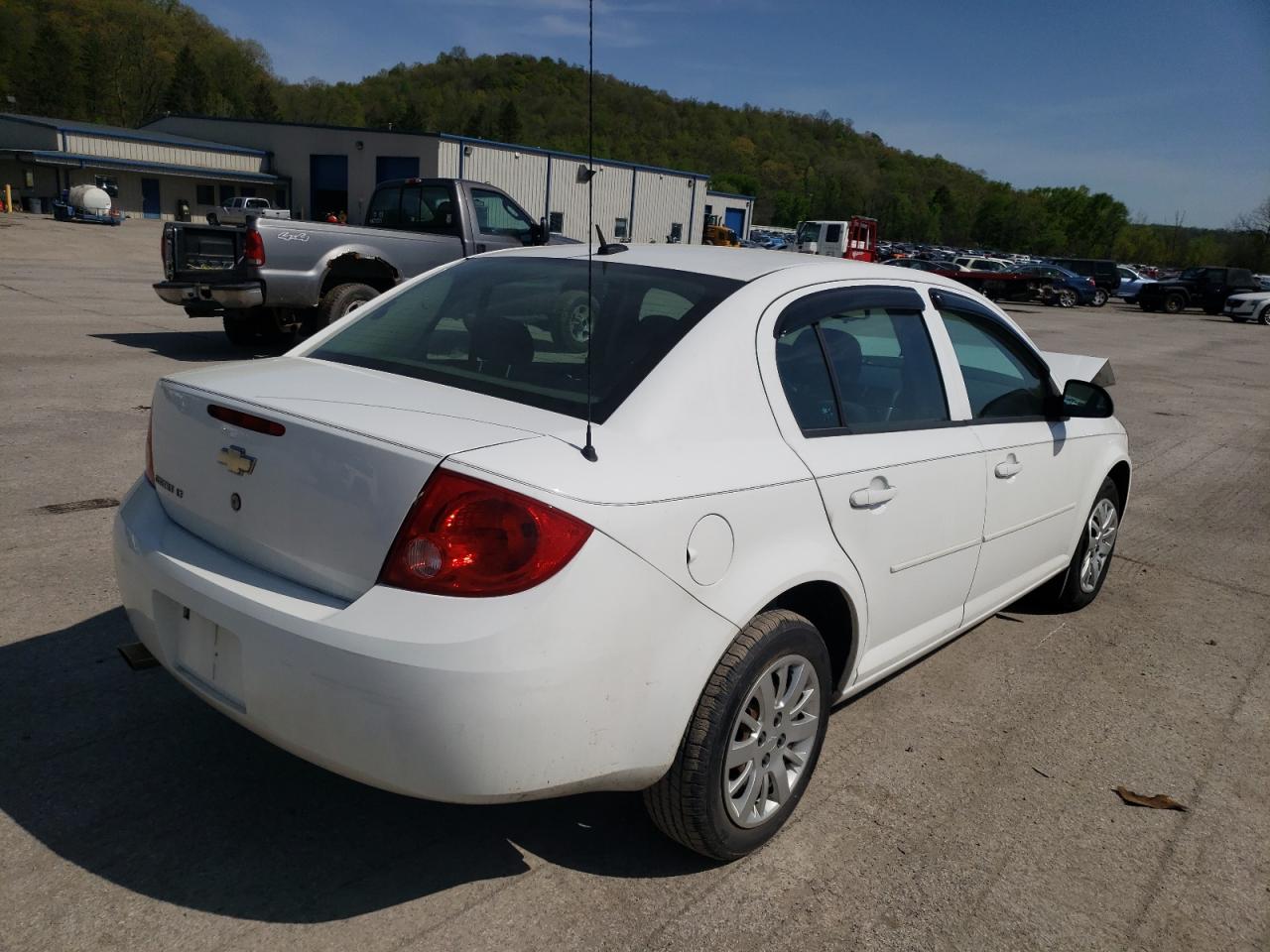 Photo 4 from auction – 2010 CHEVROLET COBALT 1LT with VIN 1G1AD5F50A7147462