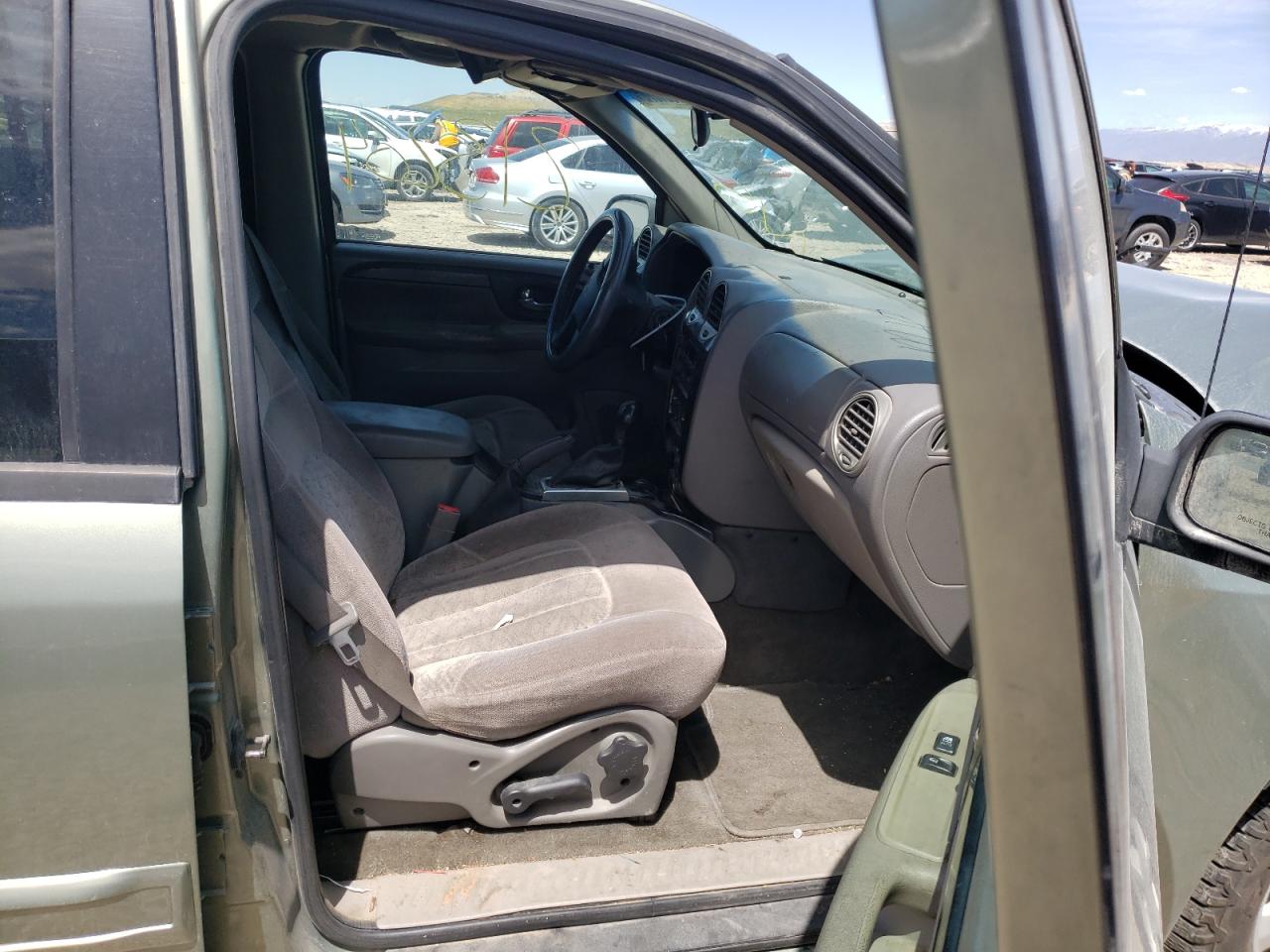 Photo 5 from auction – 2003 GMC ENVOY with VIN 1GKDT13S932245775